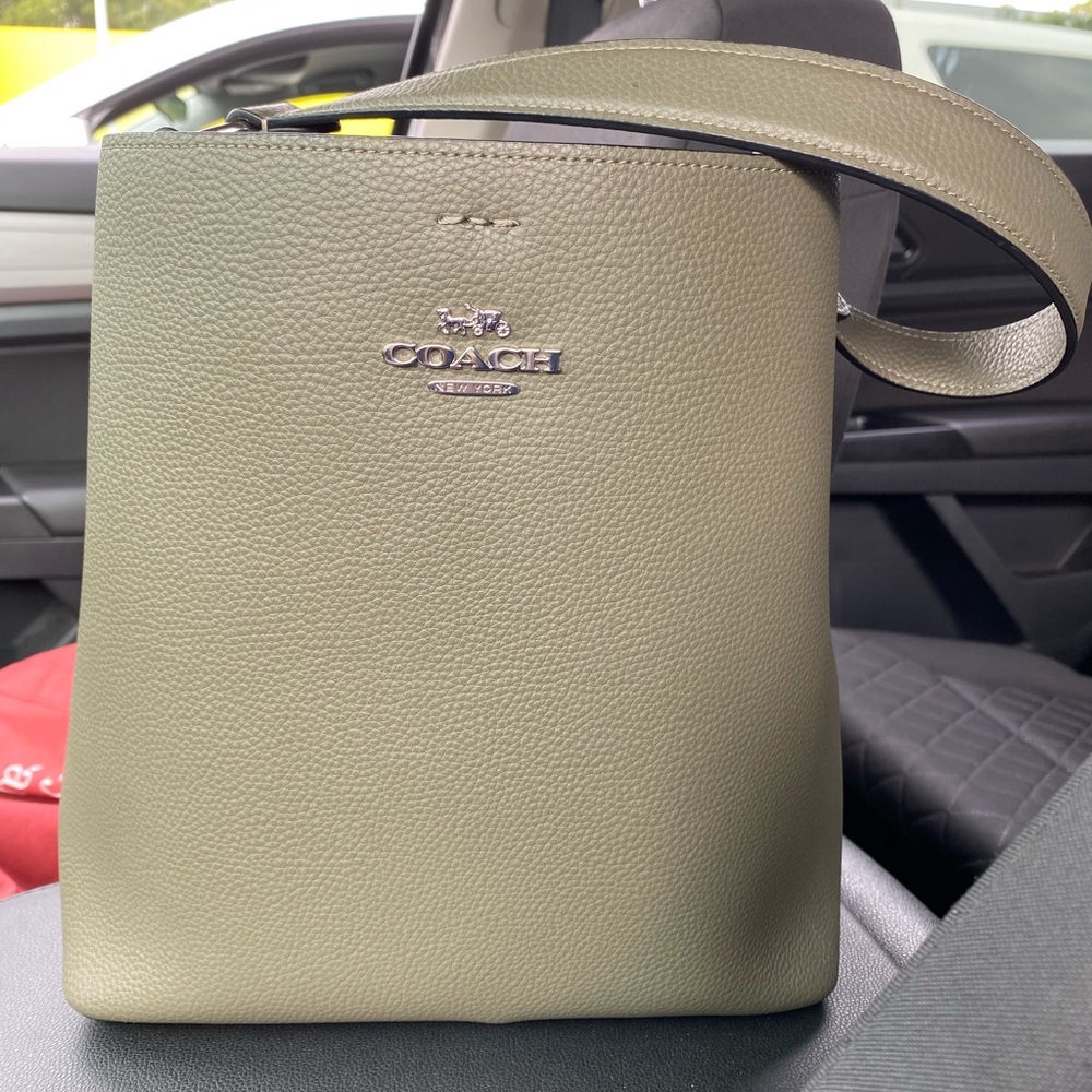 Coach Bucket Bag